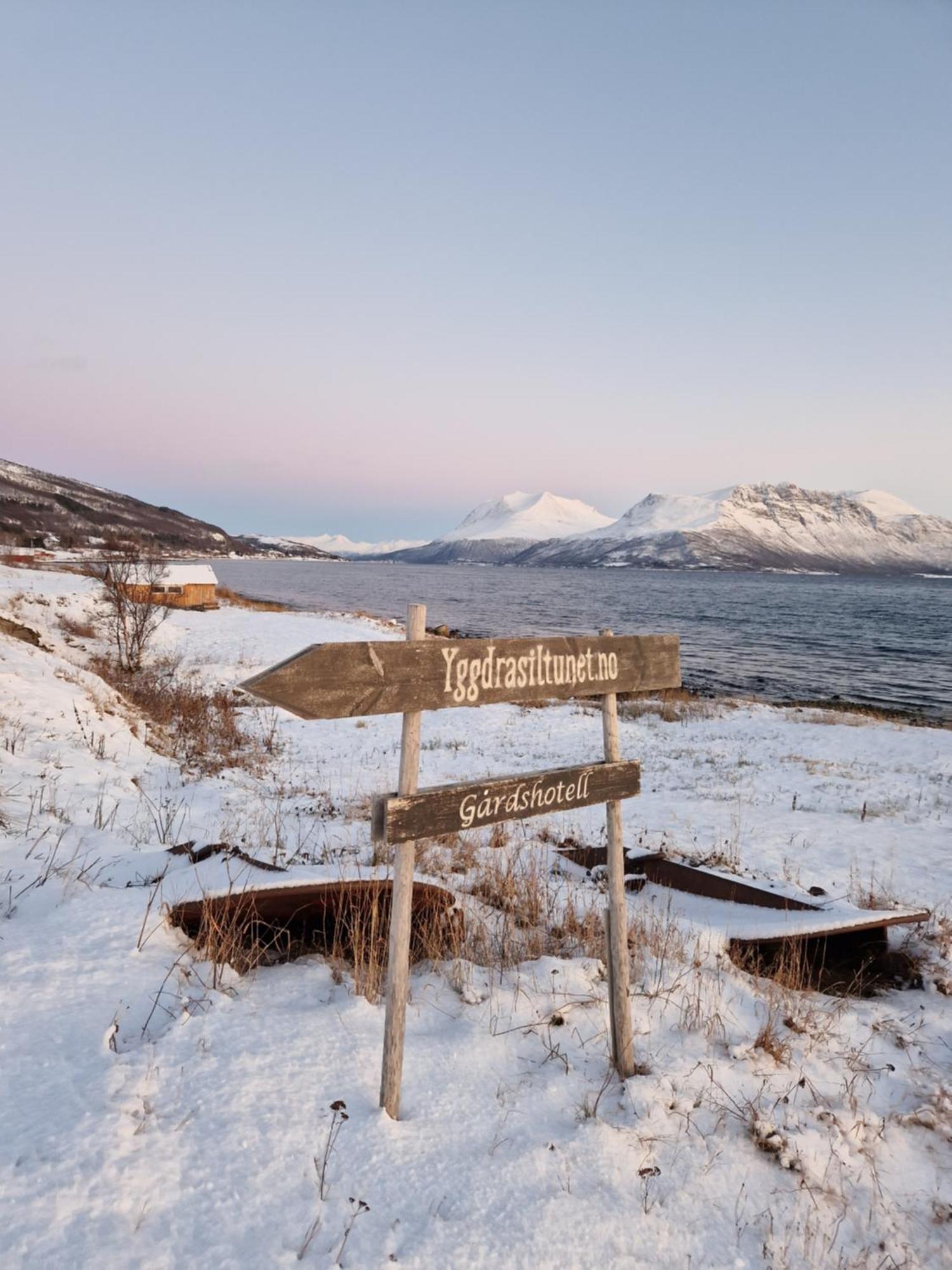 Yggdrasil Farmhotel Retreat, Spa & Yoga Straumsbukta 외부 사진