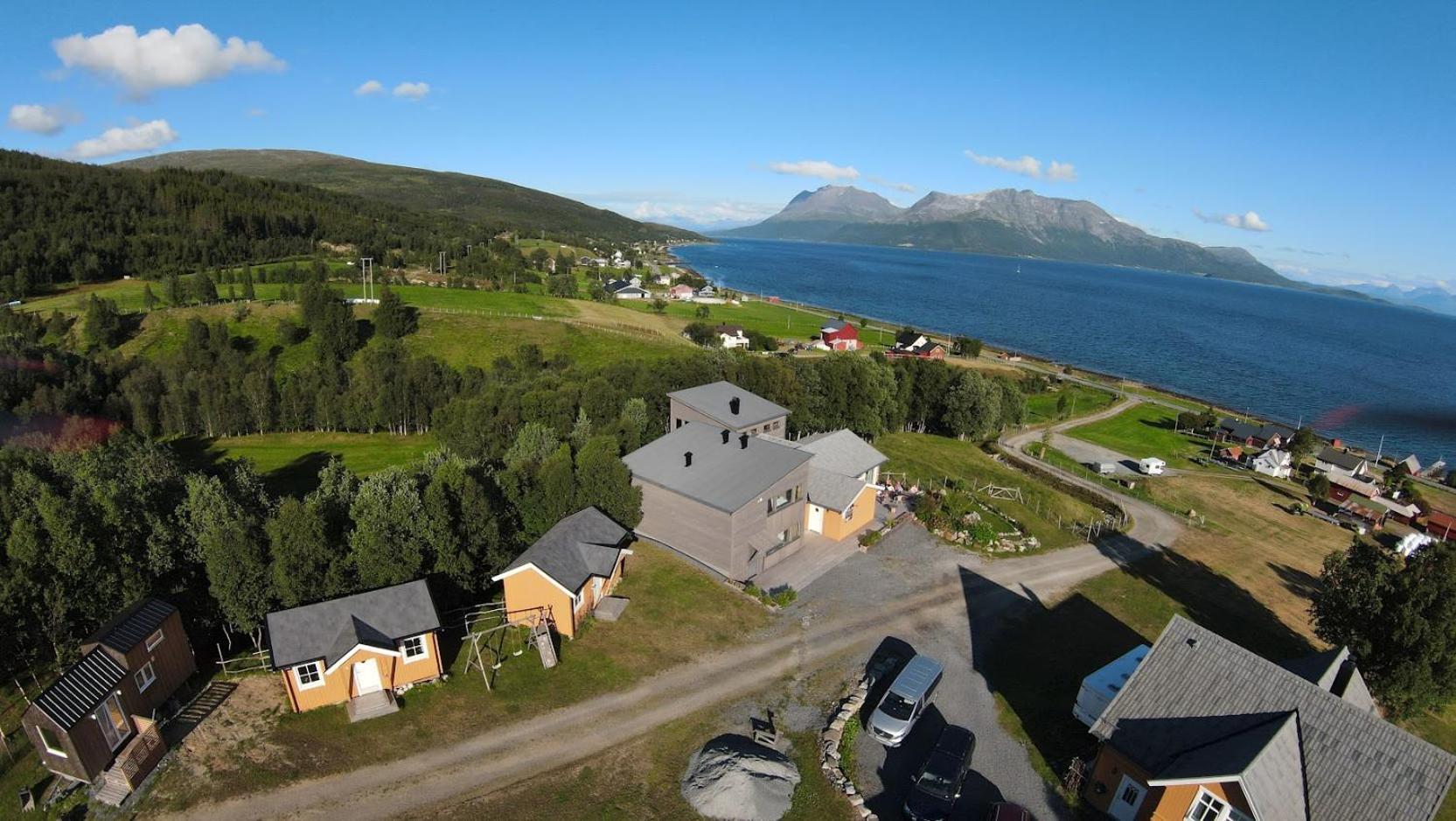 Yggdrasil Farmhotel Retreat, Spa & Yoga Straumsbukta 외부 사진