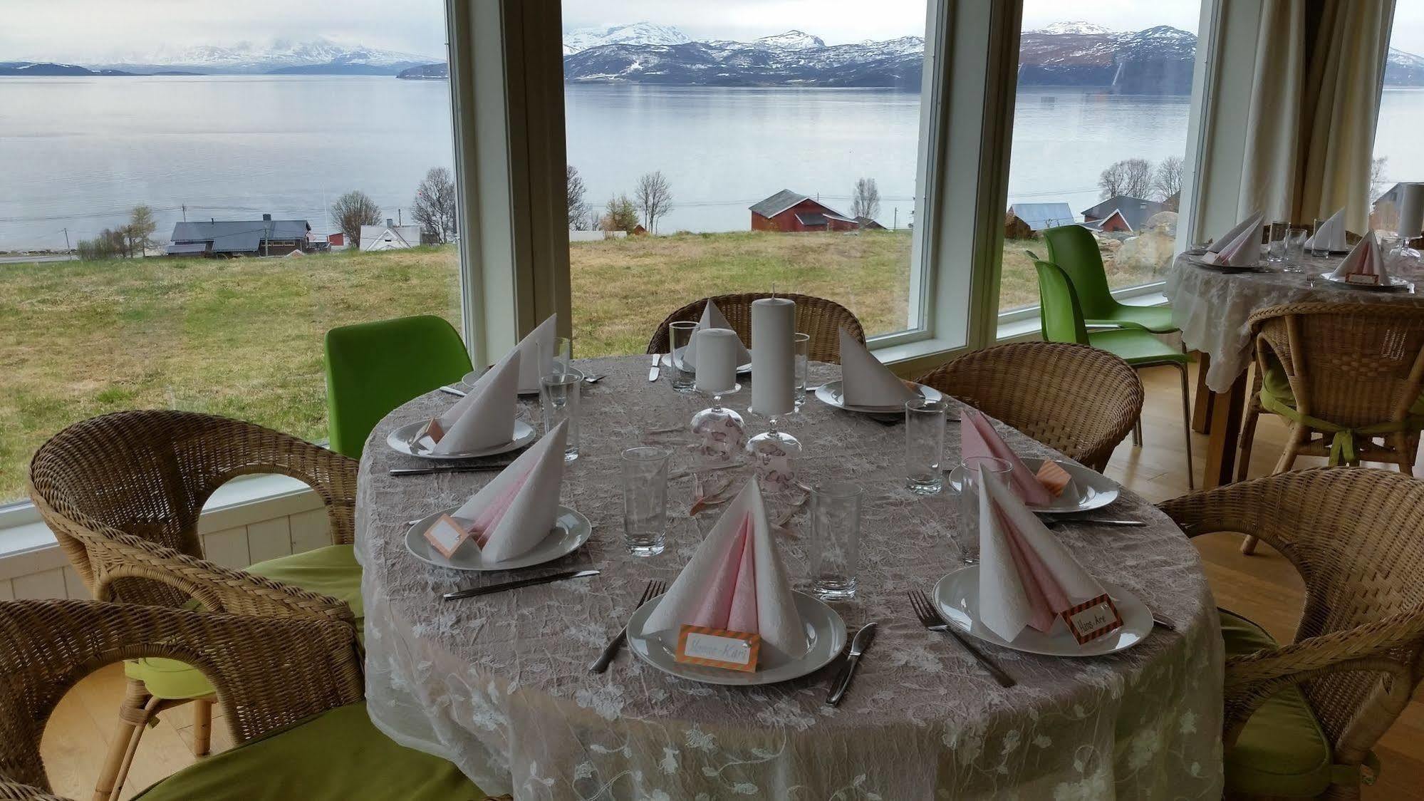 Yggdrasil Farmhotel Retreat, Spa & Yoga Straumsbukta 외부 사진